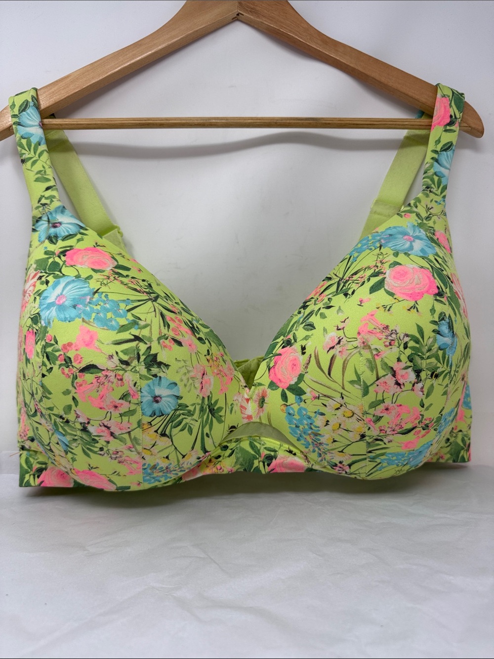 Cacique 46DD Lightly Lined Molded Cups Botanical Underwire Bra Supportive